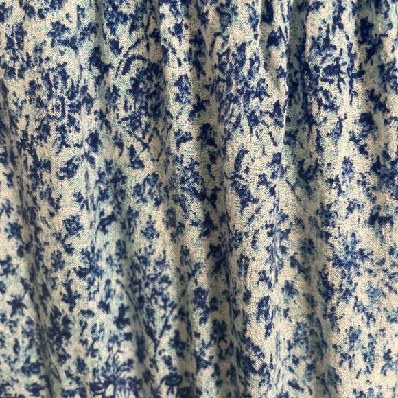 Flowy floral mini dress with with strappy tie back - Picture 3 of 3